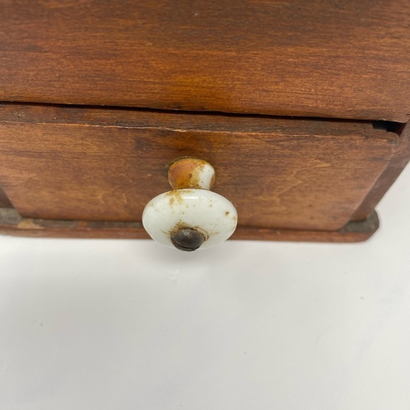 Vintage Wood Coffee Grinder Mill Box + Drawer with Hand Crank - Picture 7 of 8